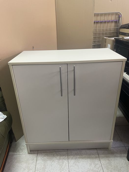 Armário de Cizinha branco, com duas prateleiras. Alt. 95cmxLarg. 85cmxProf. 43m