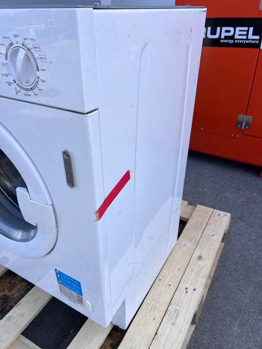 Máquina de lavar 8kg - ótimo estado