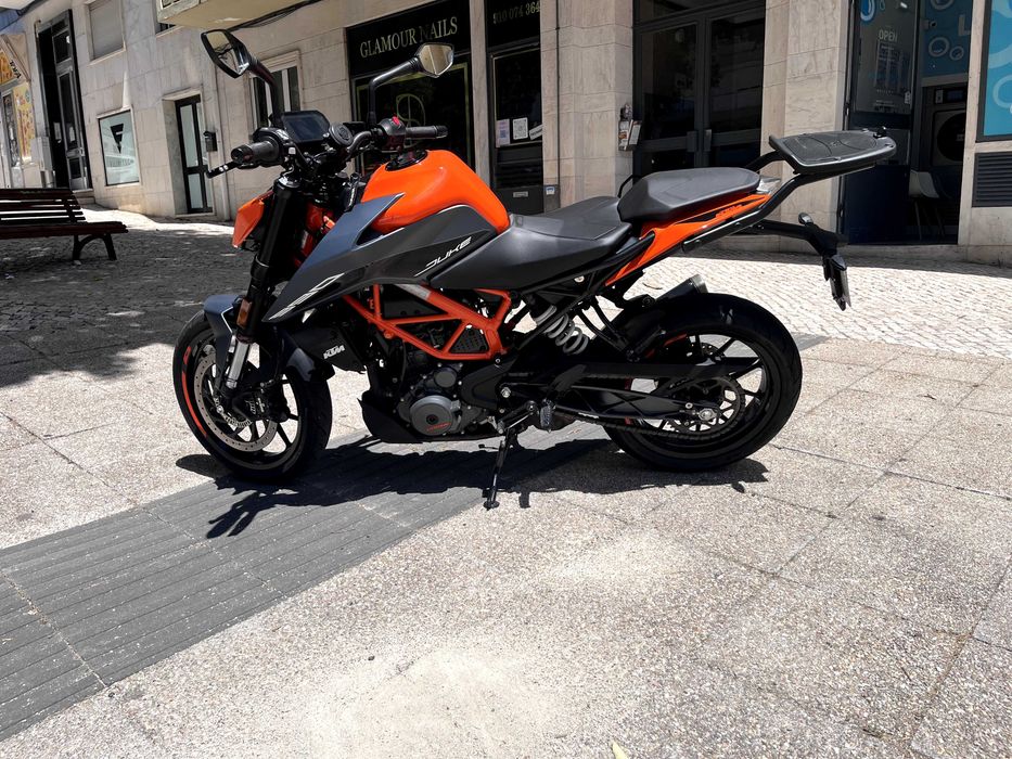 KTM Duke 390 2023