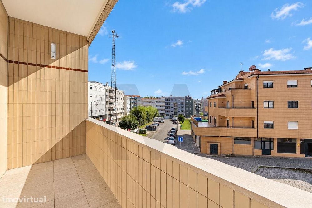 Apartamento T3 em Milheirós de Poiares