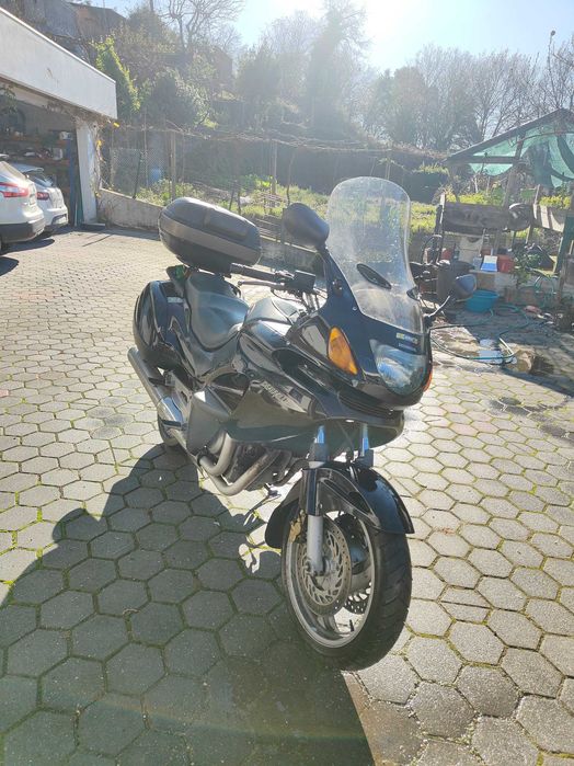 Moto Honda Deauville 650