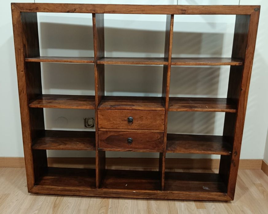 Conjunto secretária e estante em Teca