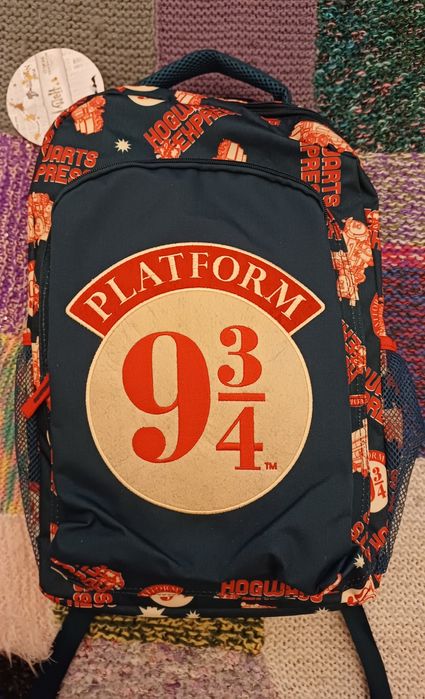 Mochila Harry Potter
Nova.
24Lts 
Conforme as fotografias.