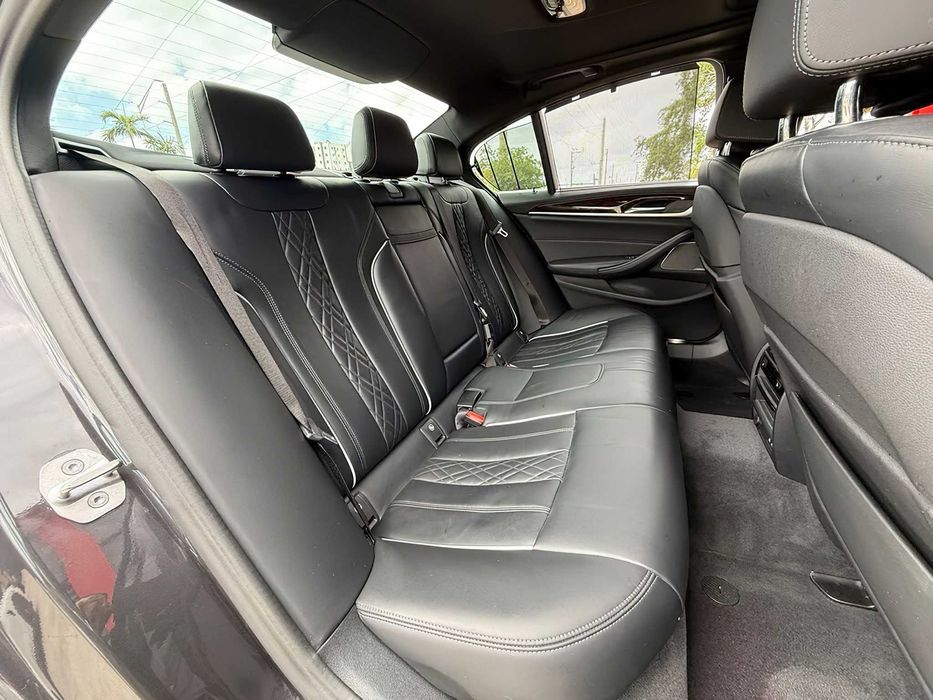 BMW 550i xDrive      2020