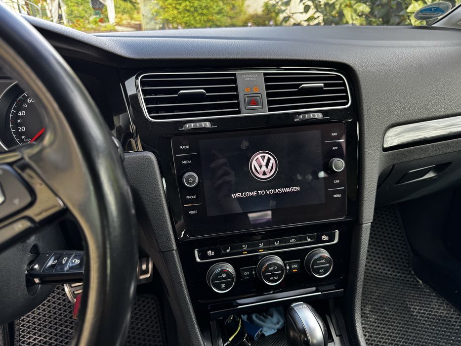 Volkswagen golf 2017