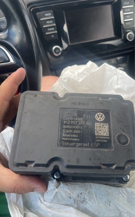 Блок ABS BMW E39 x5 e53 e65 e66 a6c5 skoda v50  s40 c30 продаж  ремонт