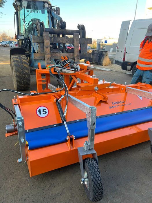 ZAMIATARKA POLSKIEJ PRODUKCJI na tuz / wózka widłowego / euroramkę