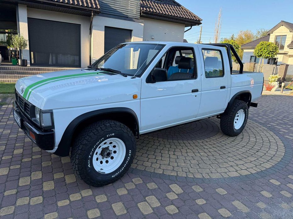 Nissan Pickup