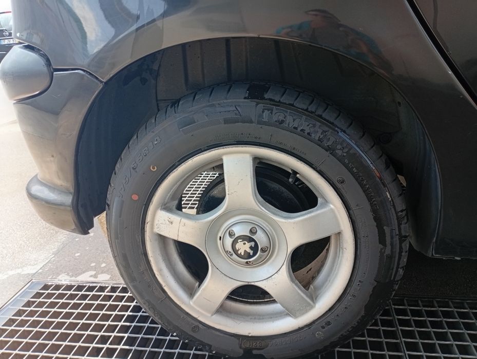 Peugeot  206 -  2004