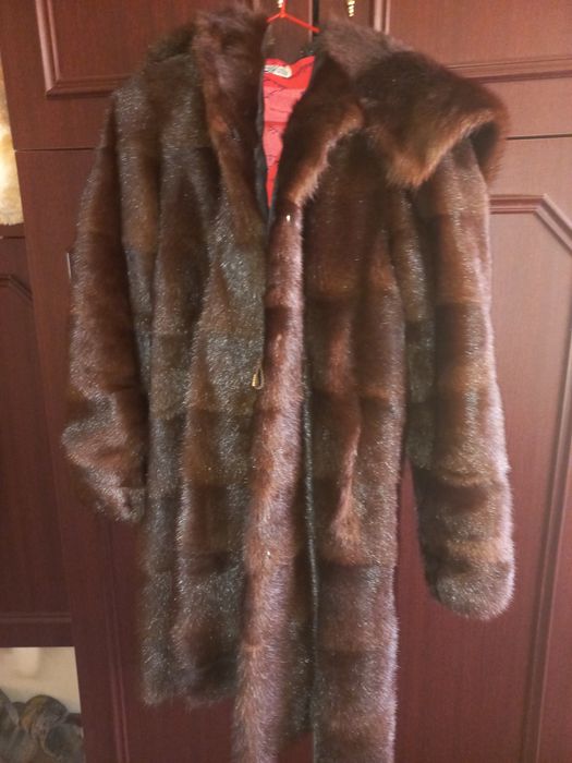 Продаєть нова шуба
