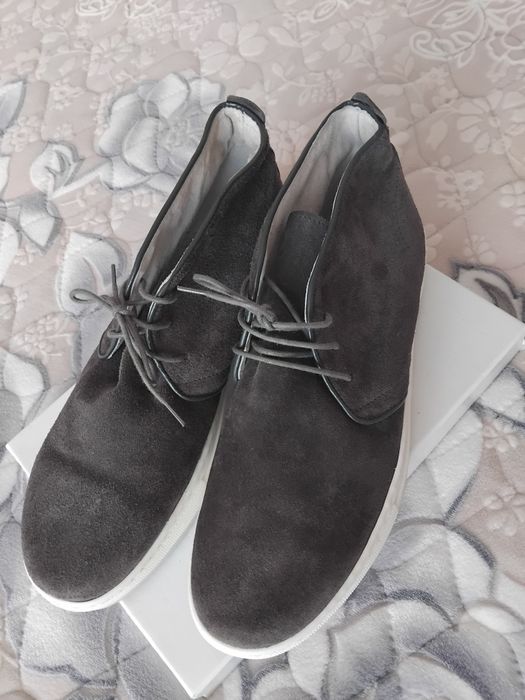 Продам мужские ботинки, из натурального замша..