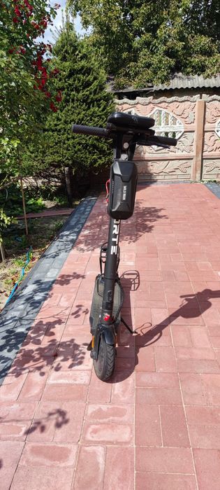 Электросамокат Forte TT-EL-H858 (Черный)