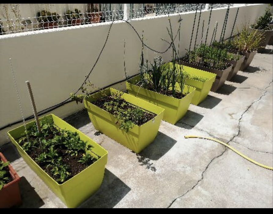 4 Vasos Floreiras Artevasi 80x40