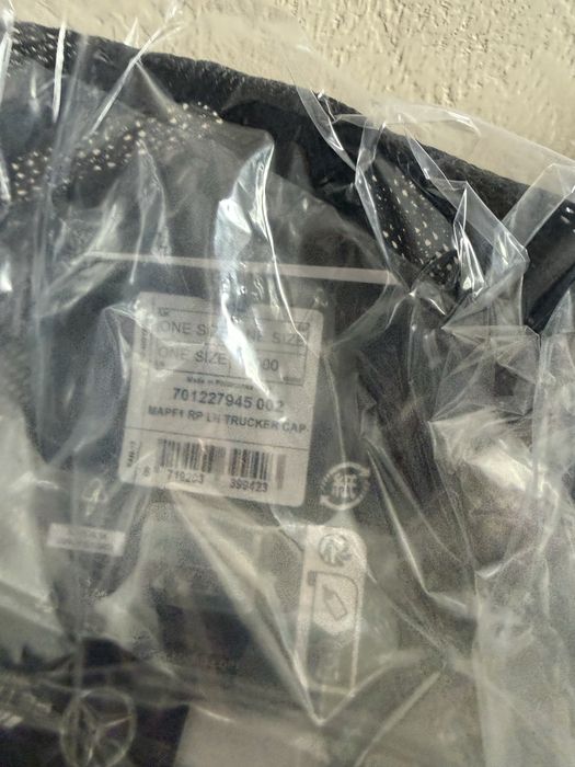 Nowa czapka Mercedes