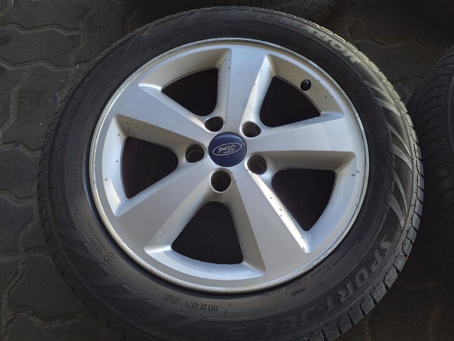 Jantes FORD R16 com pneus 205/55 furação 5x108