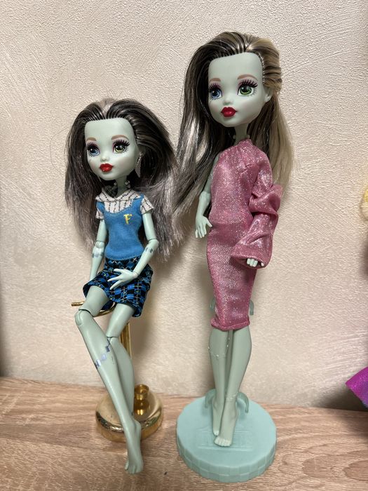 Фрэнки Штейн из серии Monster High от Mattel.
