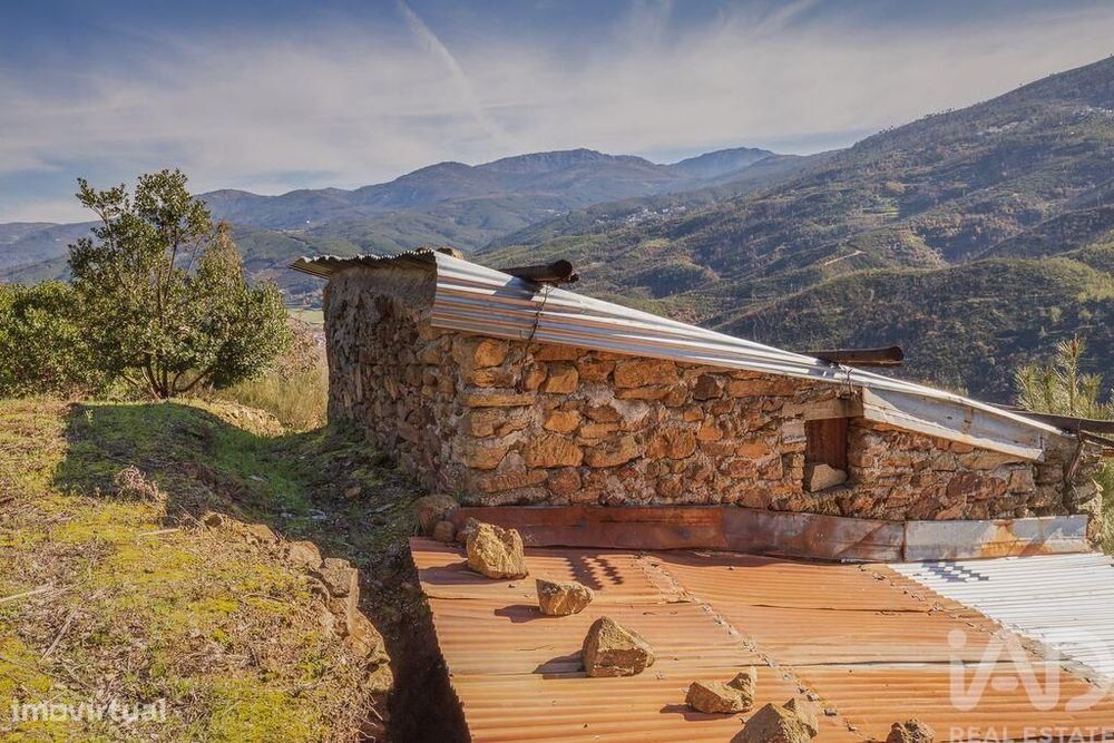 Terreno Agrícola em Sandomil