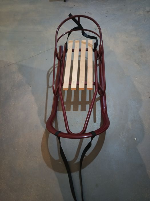 Продам санки нові