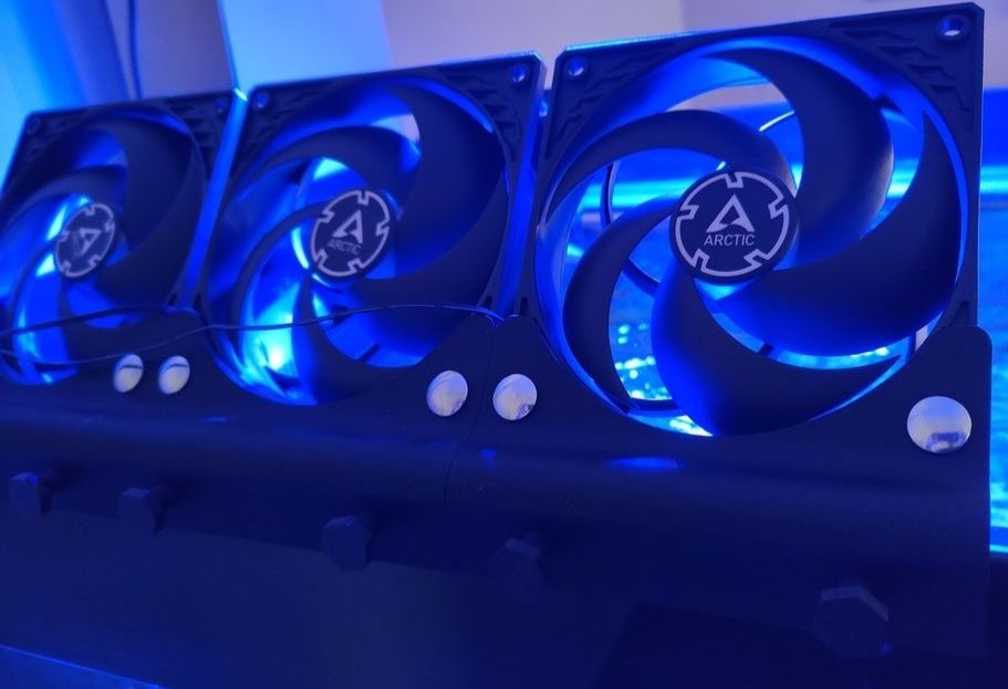 Uchwyt na wentylator akwarium morskie druk3d