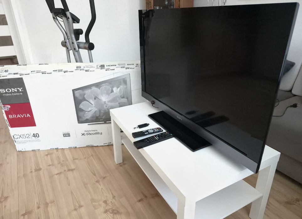 Sony Bravia 40 cali dvbt 2