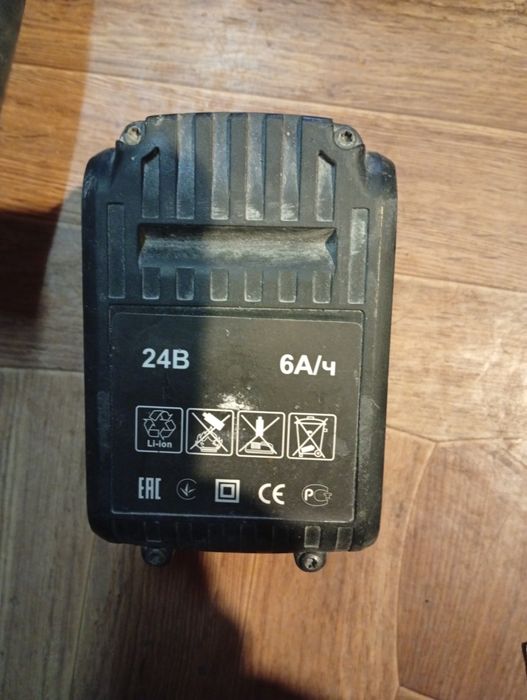 Продам акумуляторний перфоратор Елпром ЕПА-28