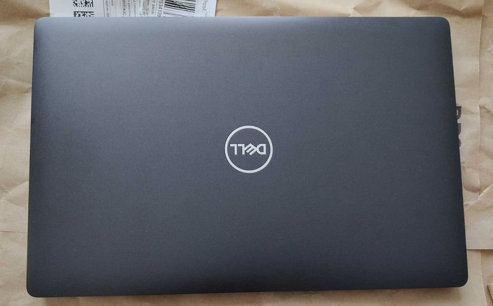 Laptop Dell Latitude 5500 15,6 i5 / 8GB RAM / 256GB SSD / Windows 11