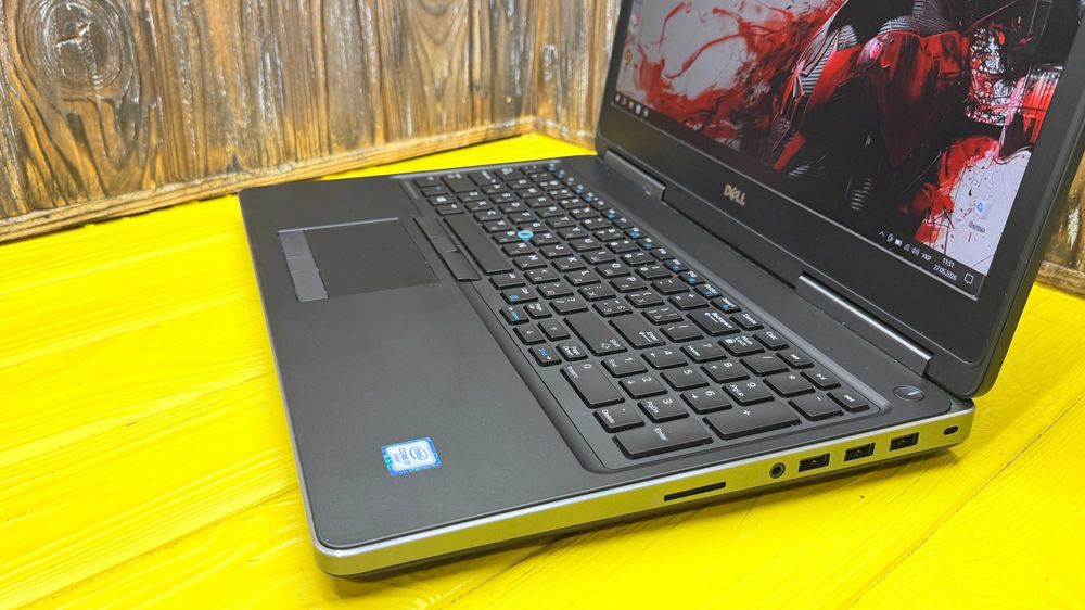 РОЗПРОДАЖ!  Недорогий Ігровий Ноутбук Dell Precision 7510 /Quadro M1000 2 GB