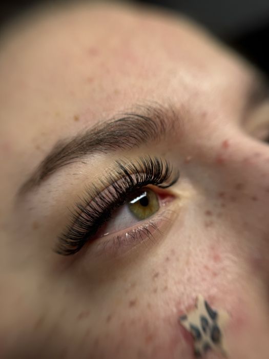 przedłużanie rzęs