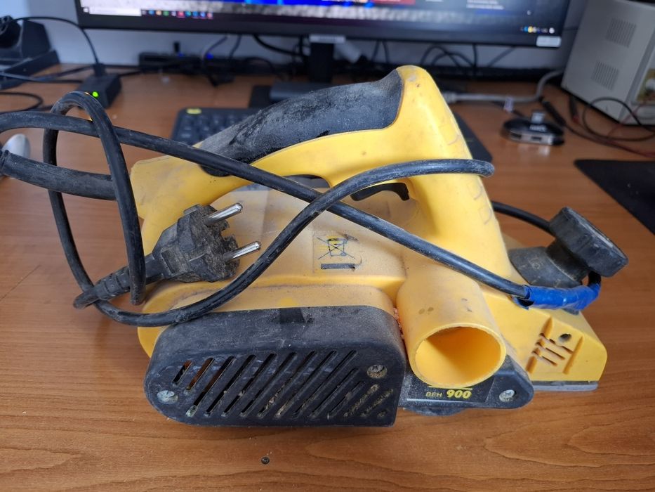 Strug einhell beh-900