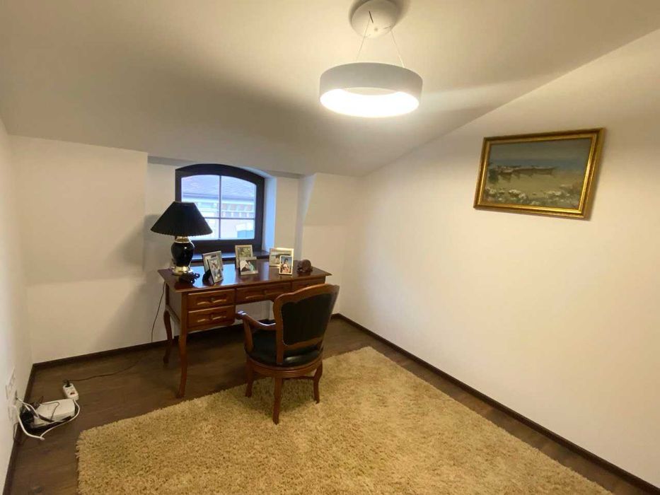 Продаж 6к.кв. по вул.Гончарна 5а