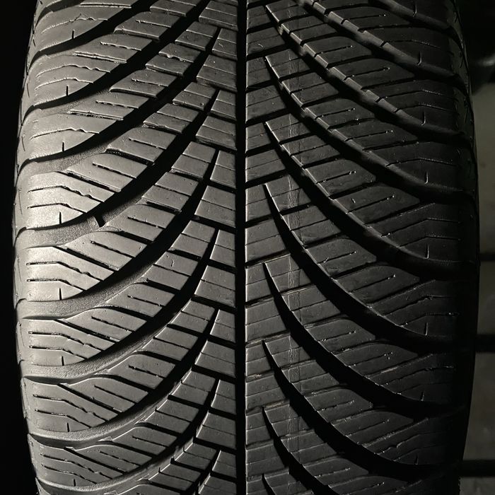 Шини 205/60/16 - 4шт Goodyear Vector4Seasons Gen-2