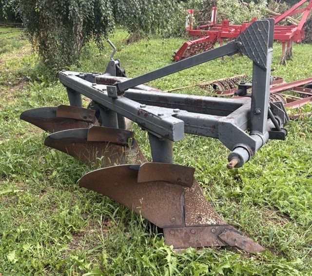 Agregat uprawowy/ścierniskowy gęsia stopa