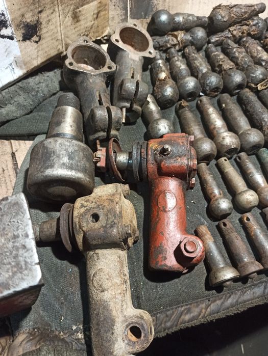 Пальці , сухарі і наконечники рульових тяг ЗІЛ ГАЗ УАЗ МАЗ КРАЗ КАМАЗ