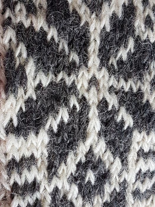 Skarpety nowe wełniane góralskie, r. 39