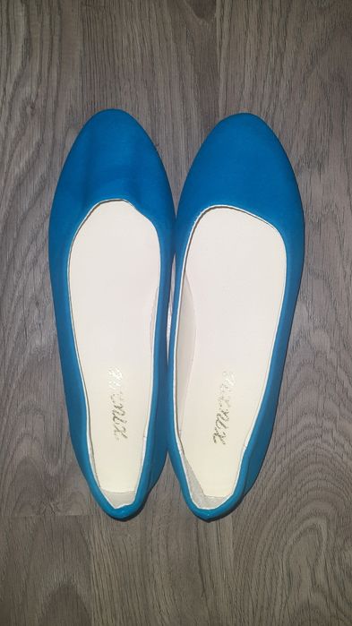 Балетки блакитні 38й размер під замшу