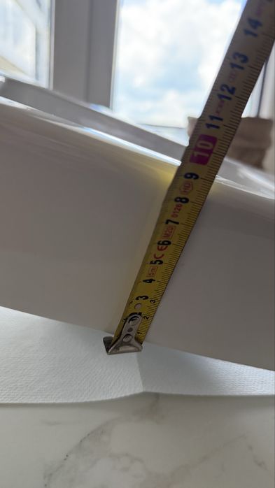 Umywalka Villeroy & Boch wisząca mała