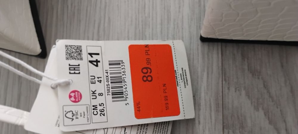 Nowe sandały Reserved 41