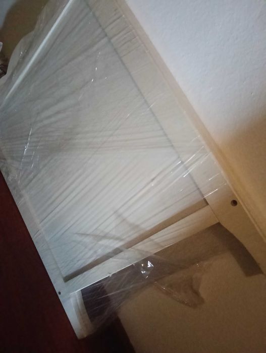 Berço Ikea, parque e banheira