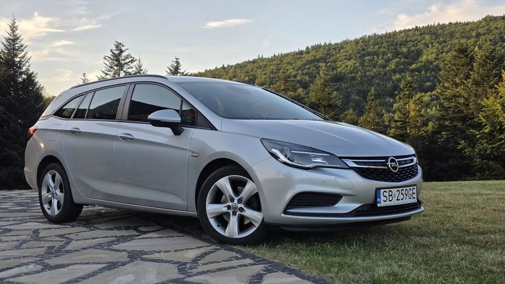 Opel Astra Witam mam do sprzedania samochód osobowy marki opel astra k
