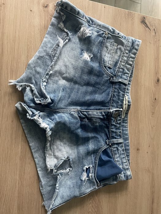 Spodenki stradivarius rozmiar 38