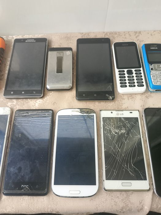 Продам телефоны разные распродажа