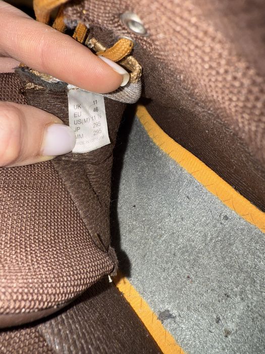 Продам чоловічі черевики Helly hansen