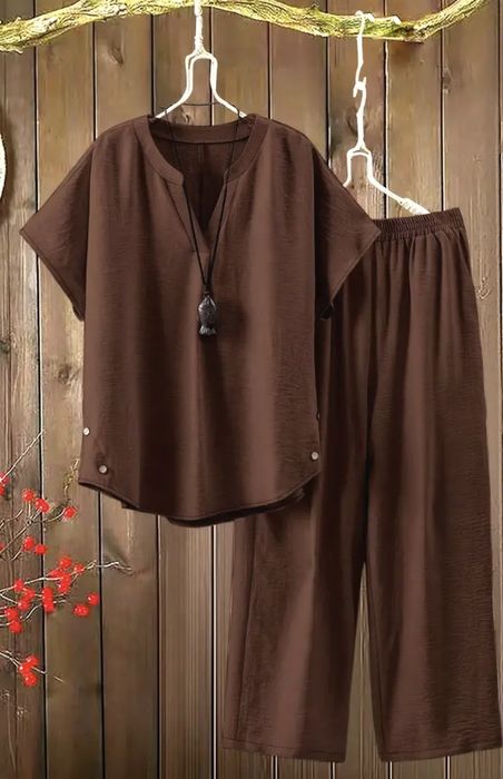 Продам стильный жіночий костюм 2XL
