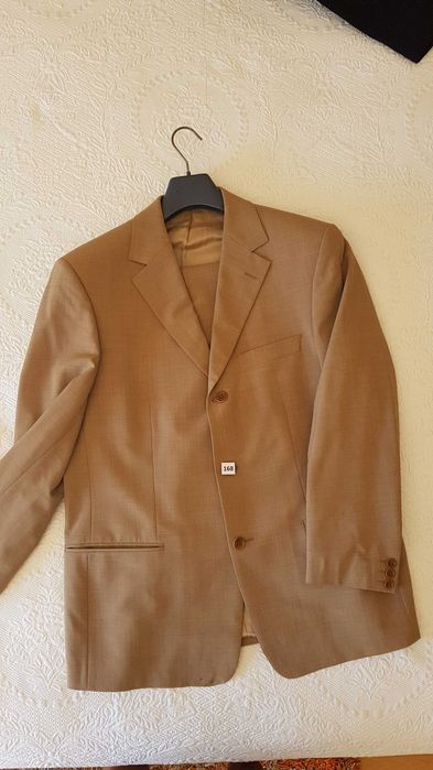 Fato castanho claro em lã e poliester