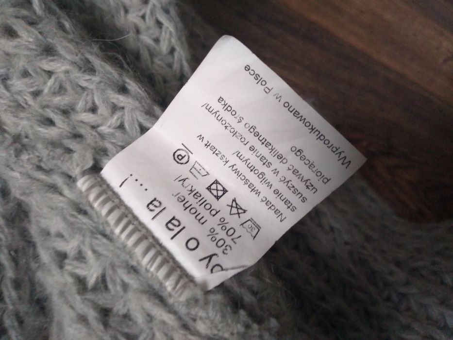 Długi szary sweter z kapturem by o la la