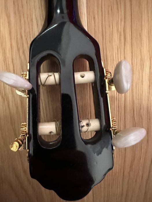 Gitara ukulele Sky Way premium edition