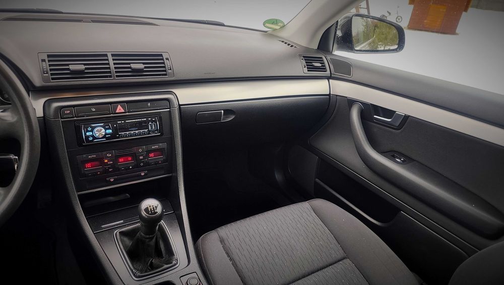 Audi A4 в B7 кузові. 2006р 1.6Mpi розмитнений клімат!