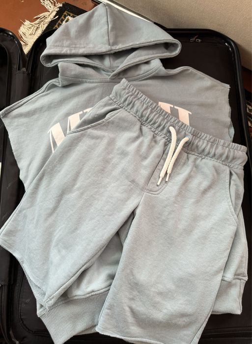 Класний літньо-осінній комплект на хлопчика 8-10 років