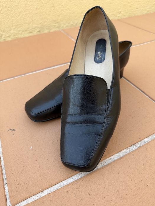 Sapatos classicos quase novos