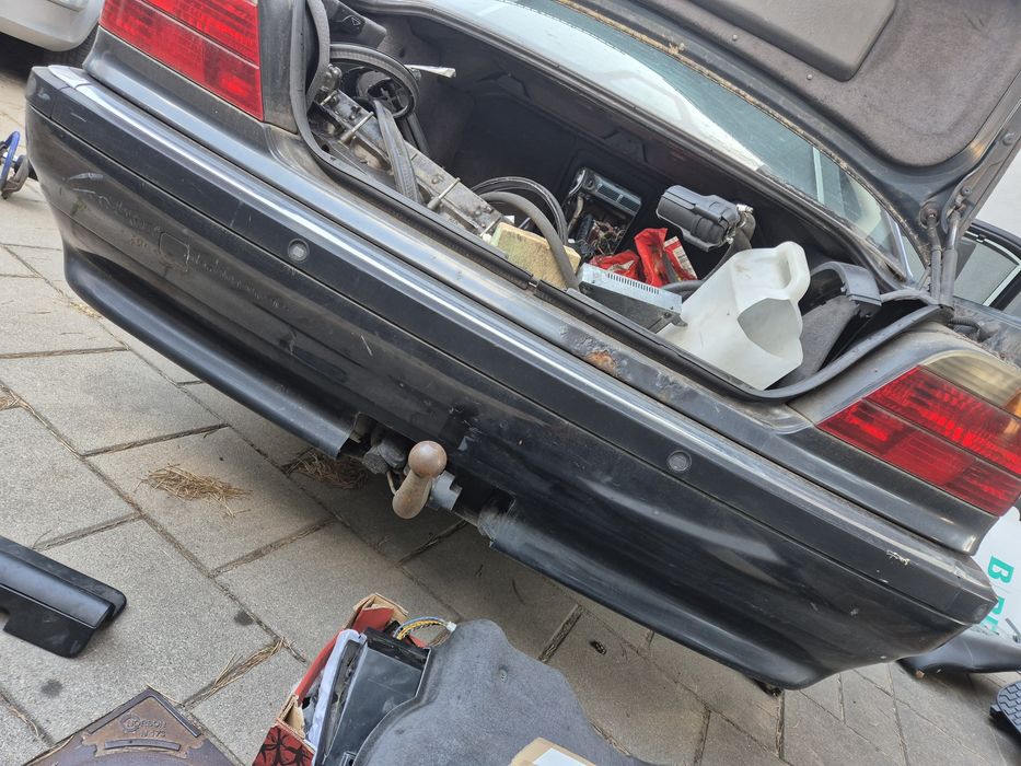 Zderzak tył E38 zaślepka oryginał